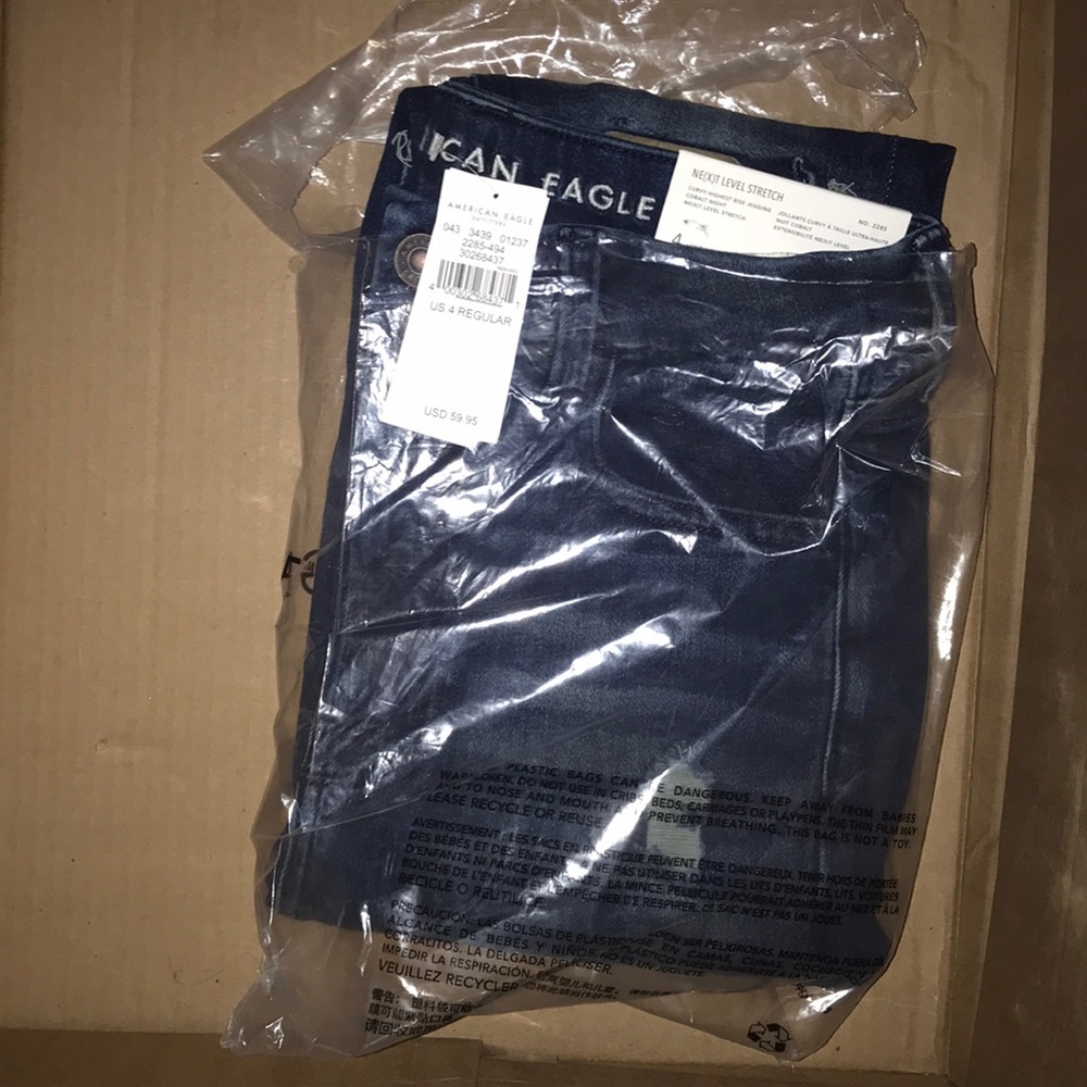 brand new american eagle jeans!